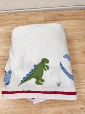 Pottery Barn Kids Super Saurus Crib Bedskirt Dinosaurs T-Rex Brontosaurus